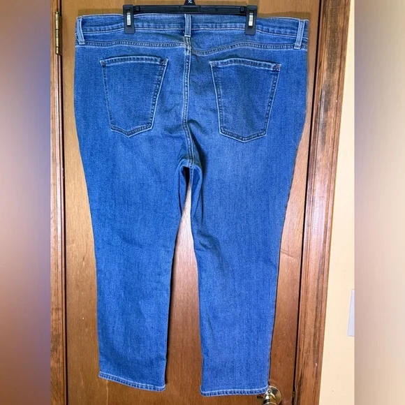 Old Navy Women's Blue Boyfriend Jeans Size 18 - Picture 4 of 4